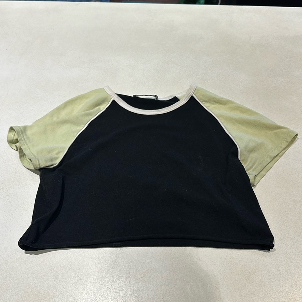 Brandy Melville sporty tee